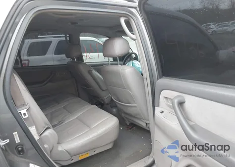 2004 Toyota Sequoia Sr5 V8 z USA, uszkodzony, nr VIN 5TDBT44A34S216549